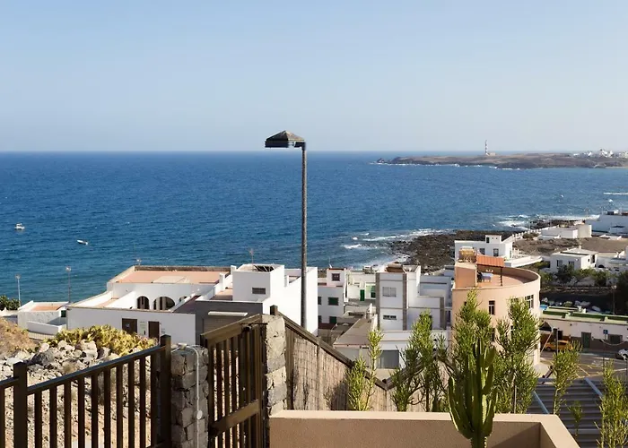 Vista Al Faro El Poris Apartmán *